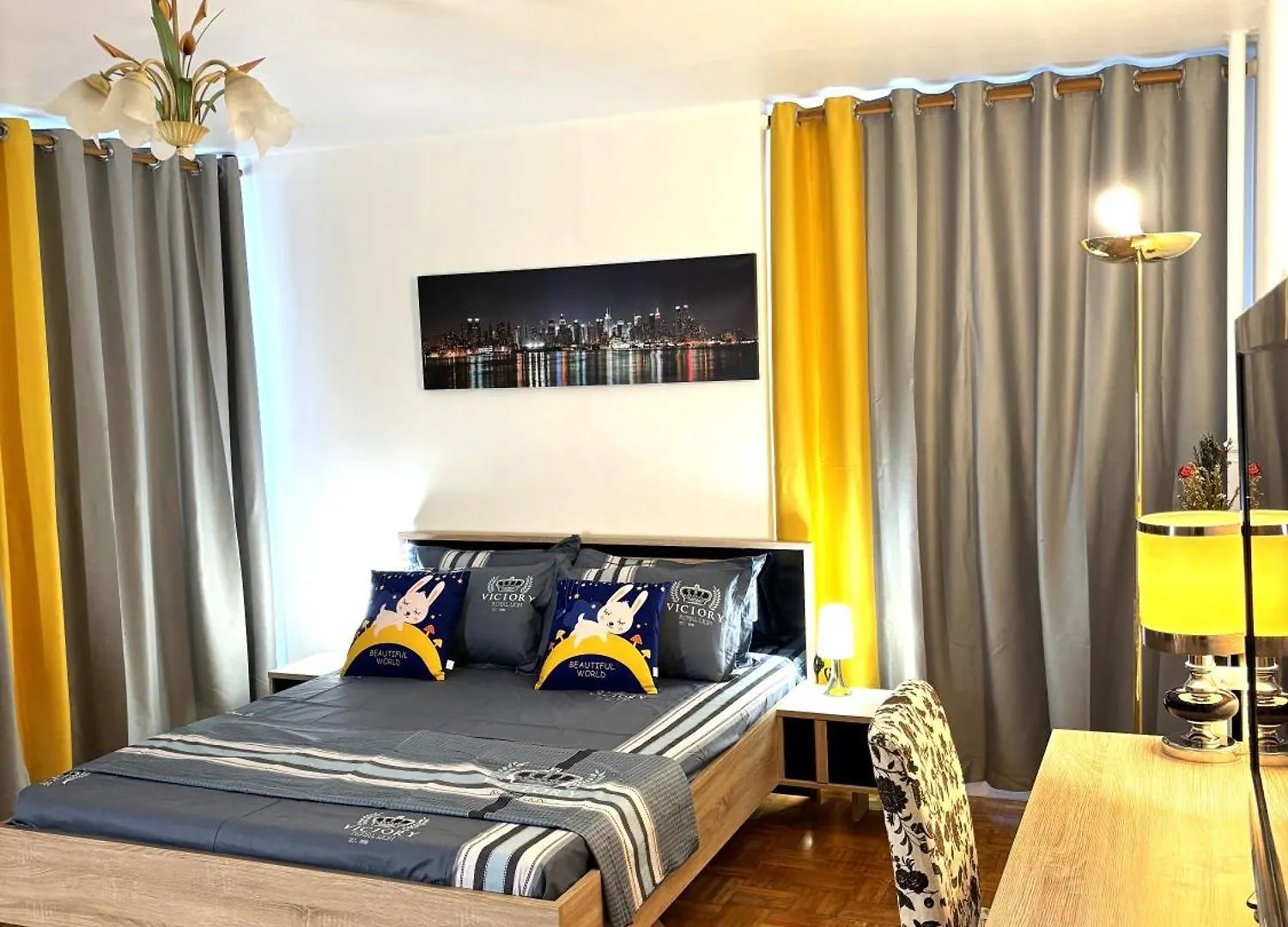 Grande Chambre Arena Paris 0*,  France